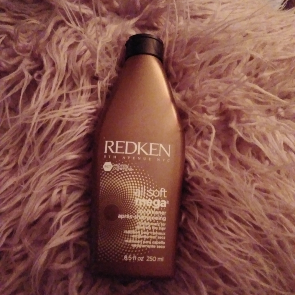 Redken all soft mega conditioner